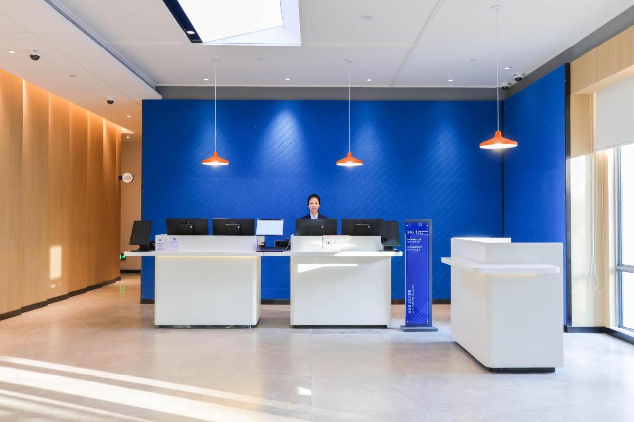 Holiday Inn Express Shanghai Pudong Airport By Ihg Luaran gambar