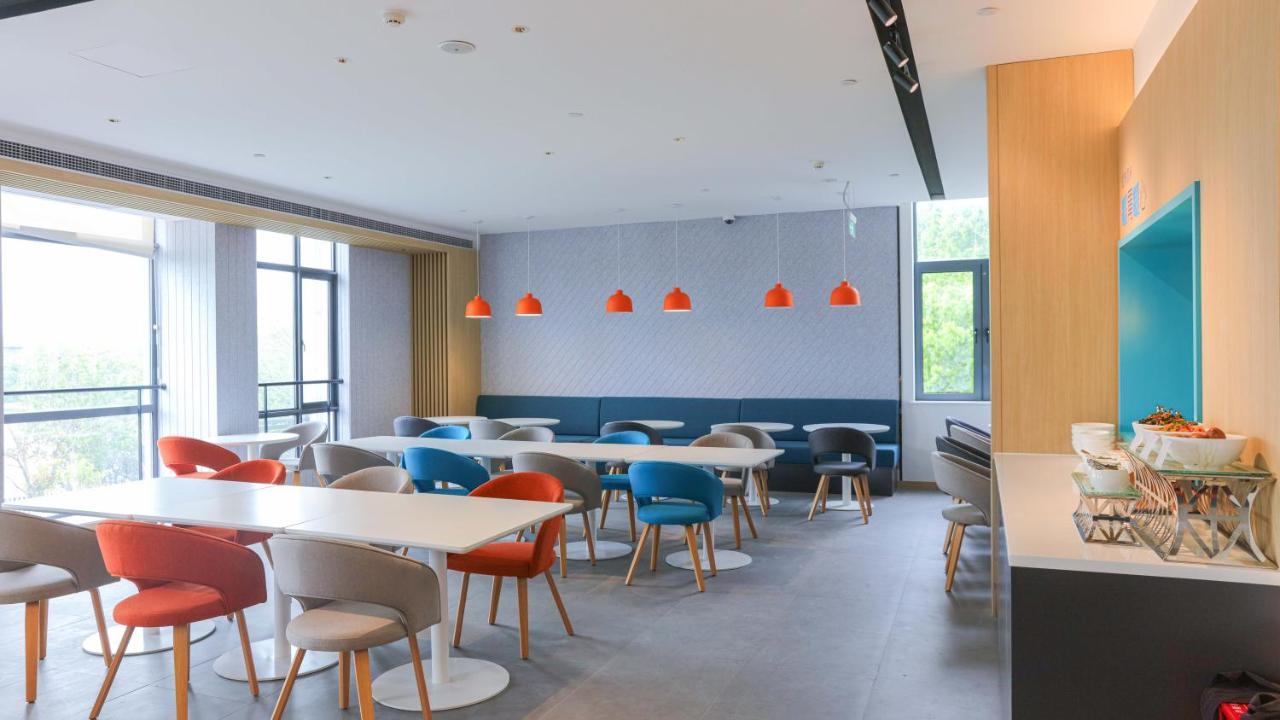 Holiday Inn Express Shanghai Pudong Airport By Ihg Luaran gambar